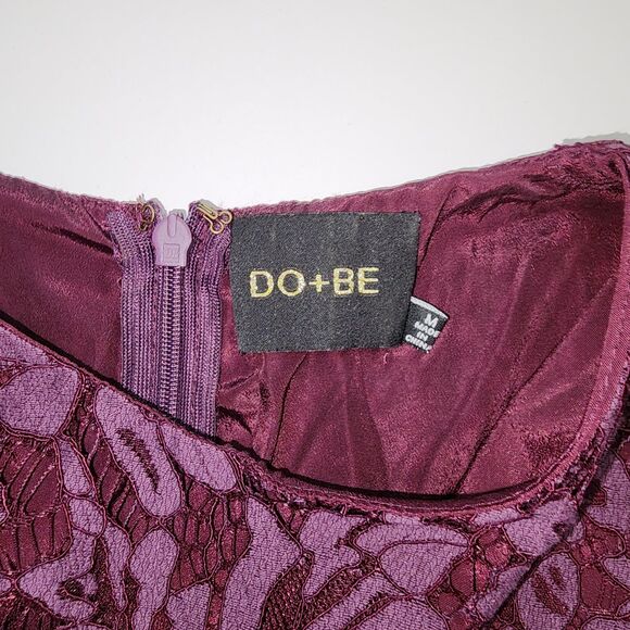 DO+BE Natasha Plum Lace Bell Sleeve Romper Size M - Picture 4 of 12